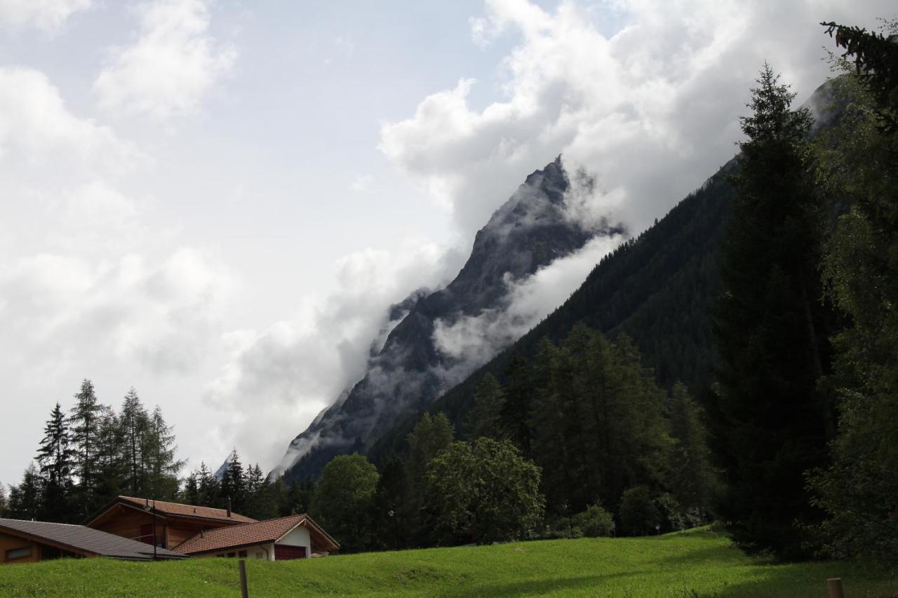 Appartement Chez Pierre à Praz-de-Fort Extérieur photo